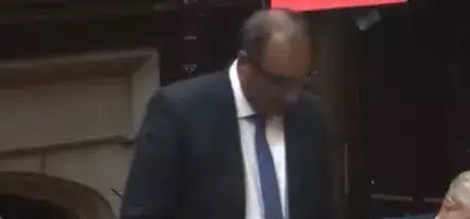 英国说都怪印度，让中国抓住了在雅鲁藏布江修水电站的机会！



最近，英国上议院