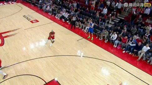 你状元？阿门封盖弗拉格锁胜局！
弗拉格这球都没想着自己进攻，居然想干拔看不起谁呢