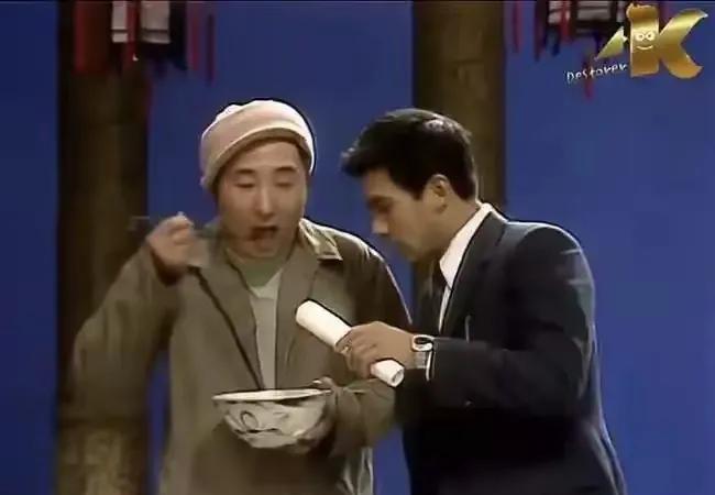 陈佩斯，赵本山的小品，冯巩、牛群的相声都是连续很多年春晚必不可少的节目。而郭德纲