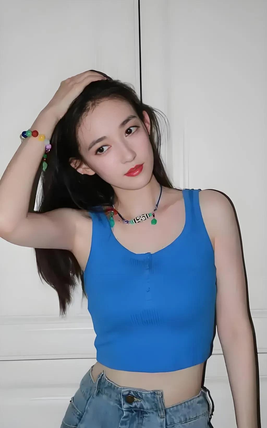 电视剧《蛮好的人生》美中不足的是这三点。
第一，剧中薛晓舟一开始为了凑母亲的手术