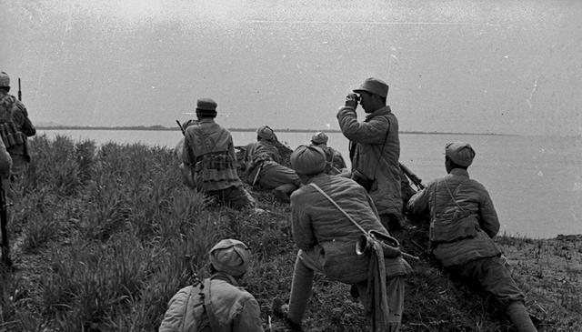 你知道吗？渡江战役时，解放军并非全部使用小木船渡江，而是运用了世界上最先进的交通