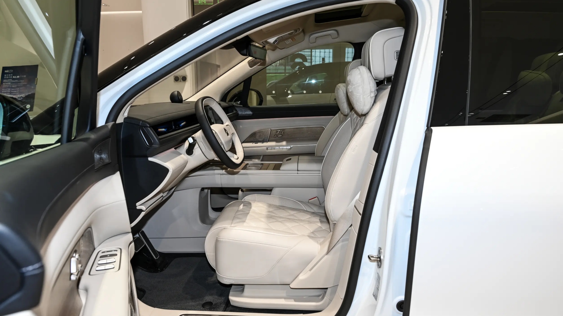 蔚来ES8车上的七个优点，没有开到5000公里以上，真感受不出来