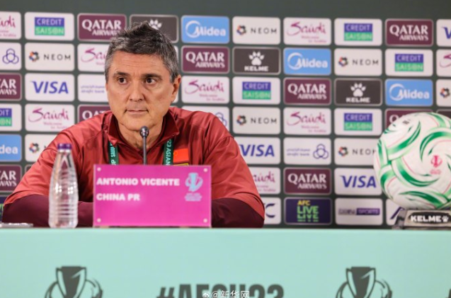 0-4惨败日本，不是输在实力，是输在安帅第12分钟就亲手掐灭了翻盘的火苗！五问安