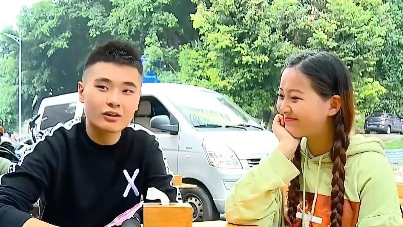 24岁美女不要彩礼和婚房，找老实本分的男人，追求幸福甜蜜的爱情