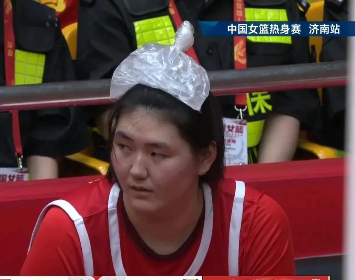 打波黑这样的球队都不敢派张子宇首发，还吹什么吹。是主教练不信任张子宇的实力，还是