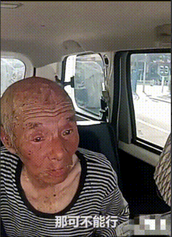 泪崩了！内蒙古，九旬老兵外出中暑，民警一路护送回家，不料老人上车后，却提出要给油