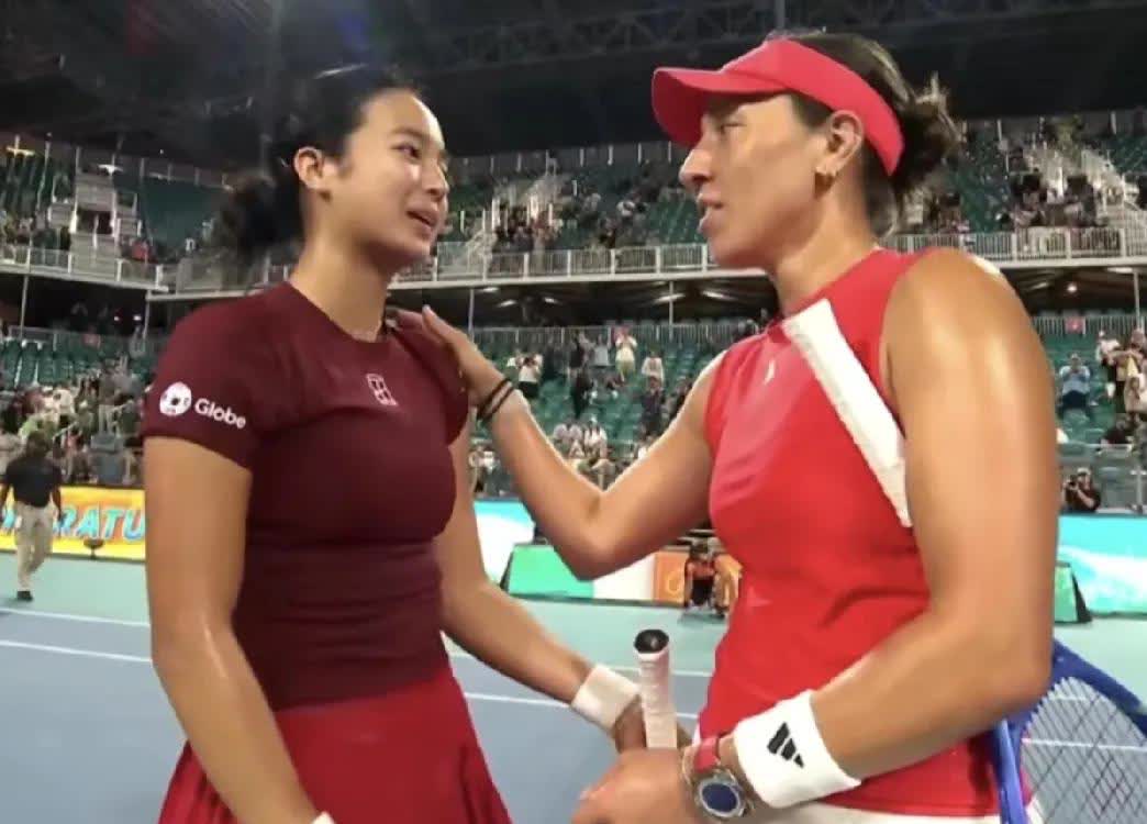 佩古拉2-1击败伊埃拉！
迈阿密大师赛第二场女单半决赛，美国选手31岁老将佩古