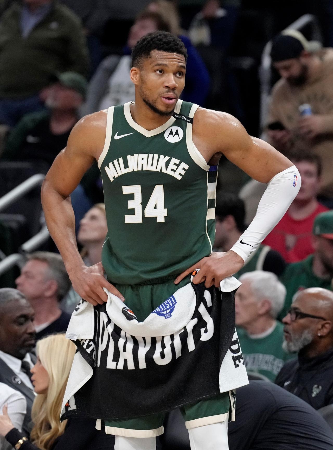 一人一城的言论让字母哥骑虎难下，换队需要承受詹姆斯和杜兰特那样的骂名！美媒报道：