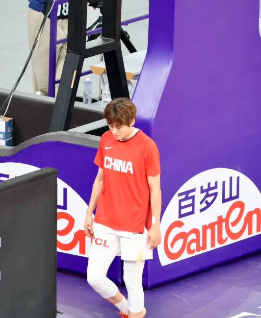 女篮亚洲杯比赛很精彩

中国女篮的失利主要归因于外线投篮的低效、内线优势未能充分