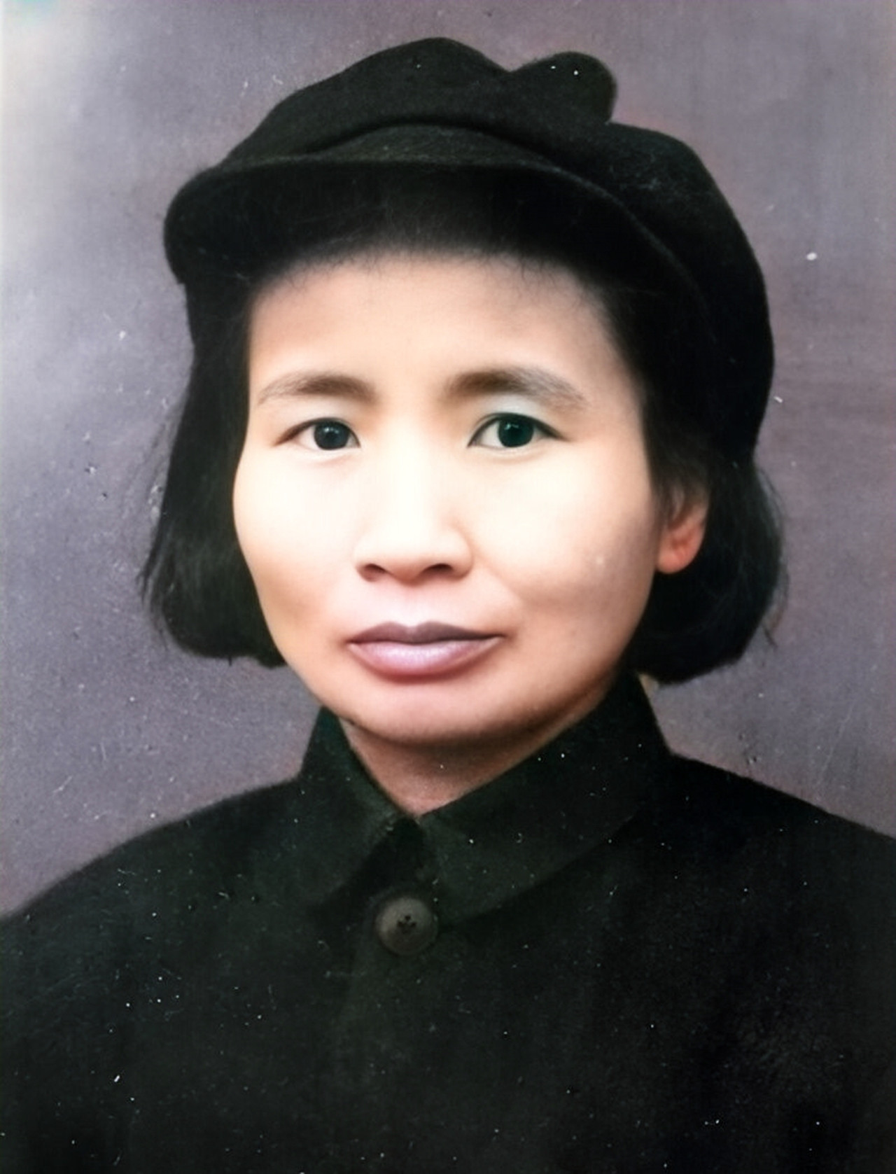 1932年，地下党钱瑛被俘，她敏锐地意识到，丈夫送给自己的珍贵怀表，极有可能暴露
