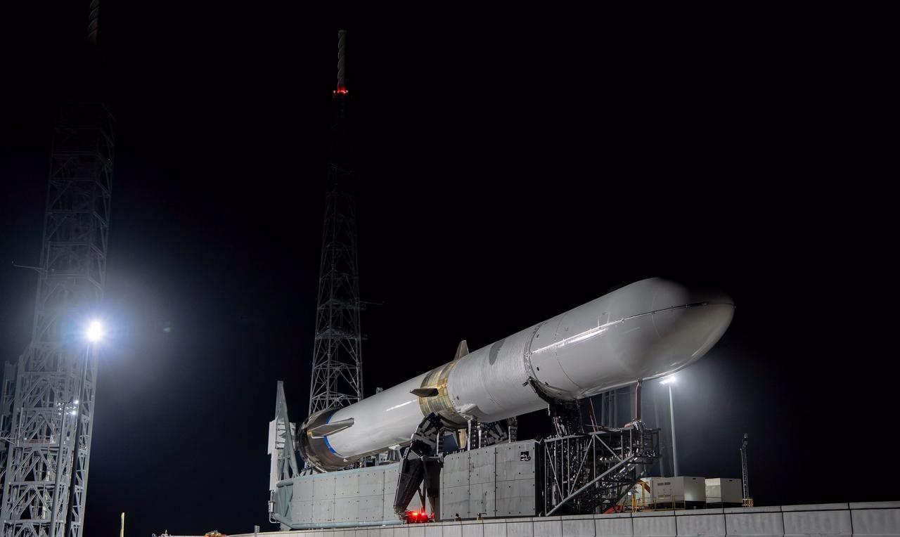 太空商机！
美国蓝色起源公司正准备发射其超重型火箭"新格伦"。该火箭将负责把服务