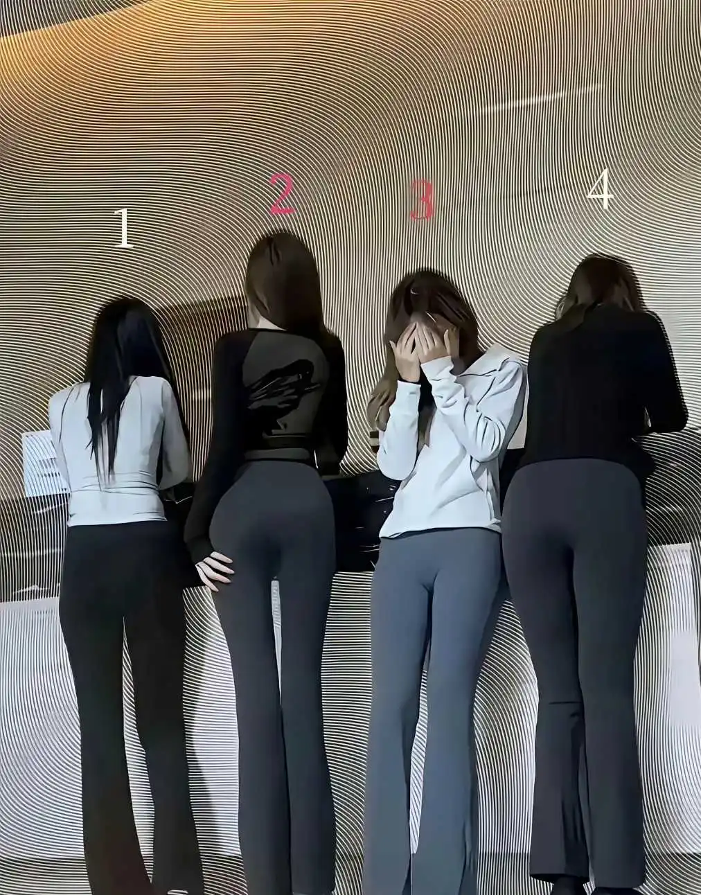 不看脸挑选一个做女朋友，你选哪个？