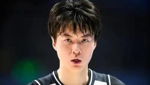 从11中2到9记三分！被男篮打哭的韩国射手，让我们感到羞耻吗？