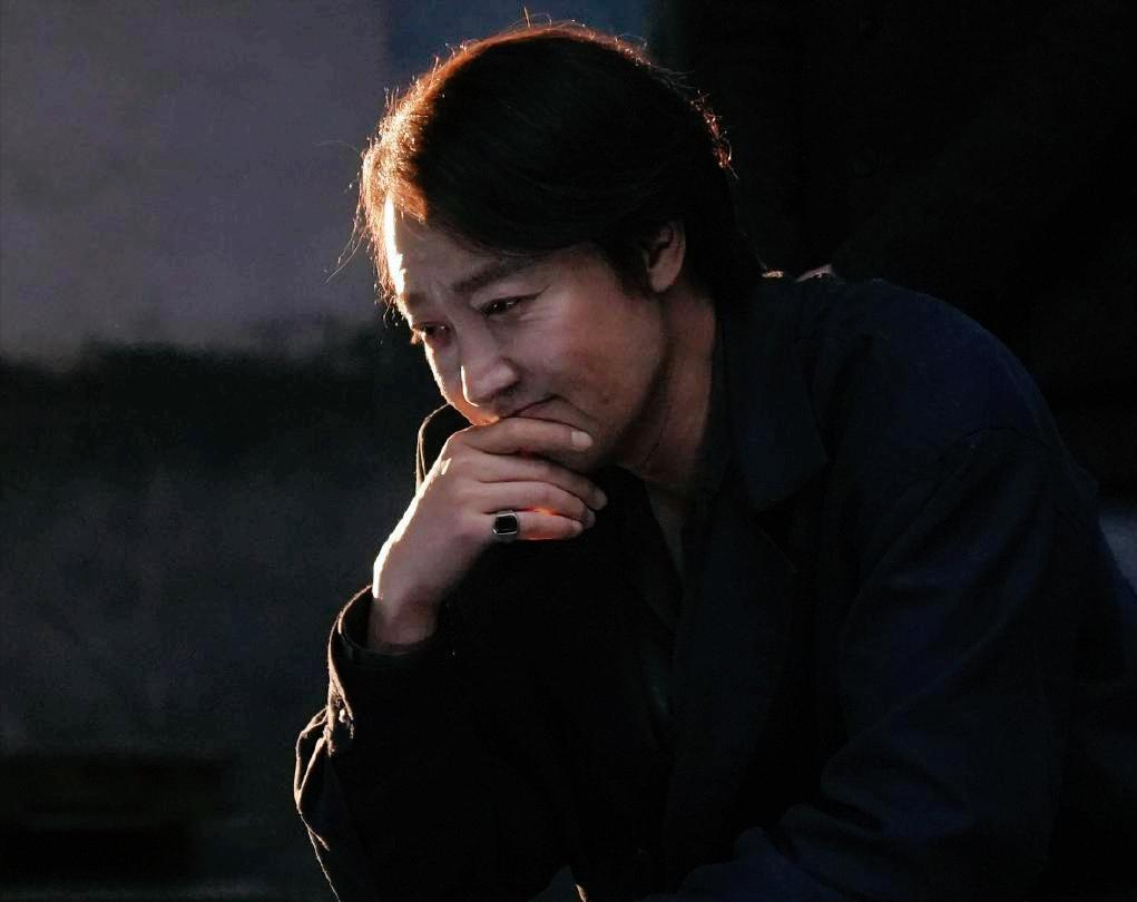 #不演戏就“消失”的辛柏青#
    辛柏青除了作品的曝光，几乎没有个人的曝光。