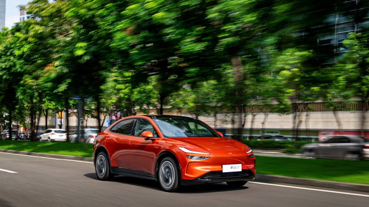 高速跑130km/h都费劲的人，为什么会觉得200匹马力不够用？