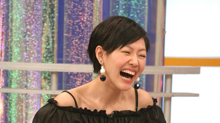 小S复工“笑着笑着就哭了”，背后的故事比你想得更复杂