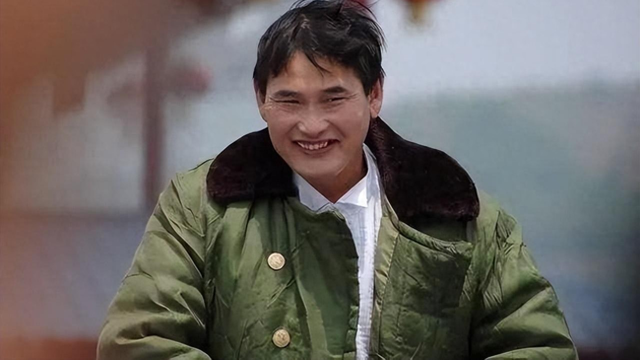 骂朱之文的女网红开庭现场痛哭求和解，大衣哥：该怎么判怎么判