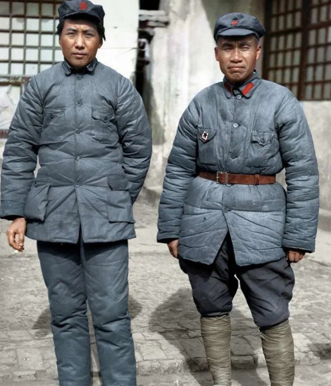 自从井冈山会师后，毛主席就与朱老总成为了经典搭档，“朱毛”也成为一个经典的称呼。