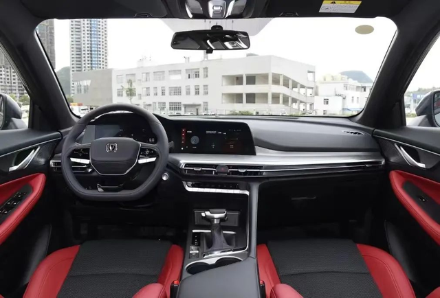 买长安CS35 PLUS这车划算吗？
买长安CS35 PLUS这车划算吗？
作为