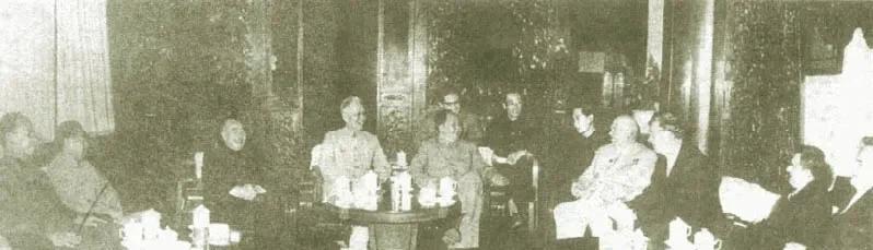 1959年10月2日，毛泽东与应邀前来参加中华人民共和国成立十周年庆典的赫鲁晓夫