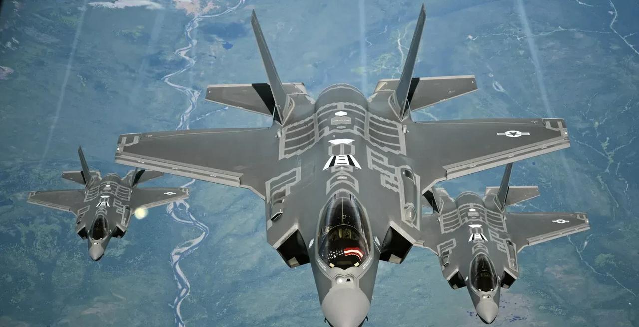 【最新消息：五角大楼购买F-35的数量减半至24架】
华盛顿时间2025年6月1