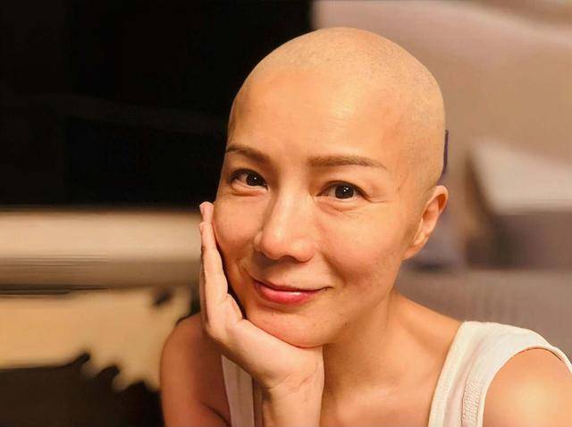 香港抗癌女星宣布离婚，结束14年婚姻，乳腺癌复发扩散到淋巴