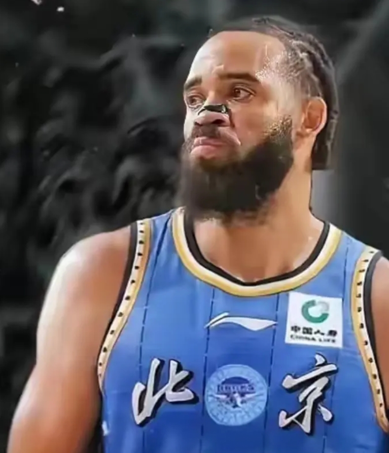 北京北汽果然是人傻钱多，据传北京已经与麦基完成签约，二月份正式随队出征！
北京男