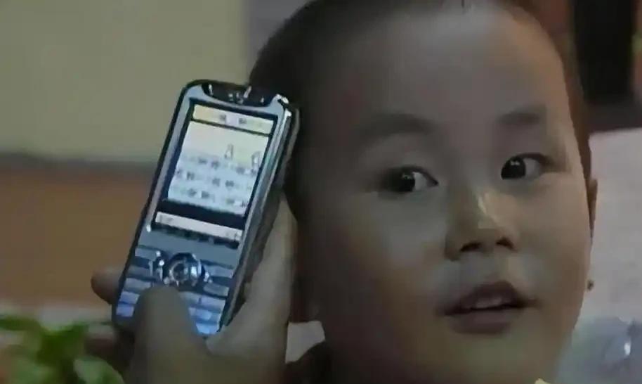 2004年，辽宁一男孩出生三年不会说话，父母求医无数，却始终不见好转，就在准备接