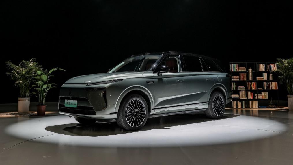 定义「人机共驾」新标准：长城汽车VLA大模型落地魏牌全新蓝山智能进阶版