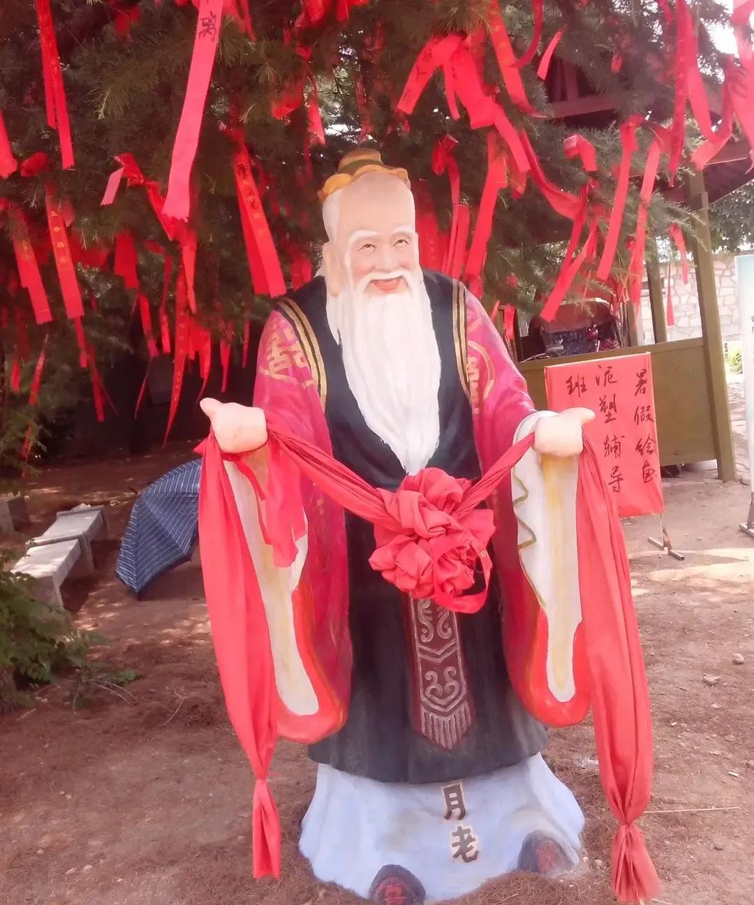 《离婚》
现在离婚太普遍，
只因月老乱牵线。
重新选个能仙干，
…………？
拋砖
