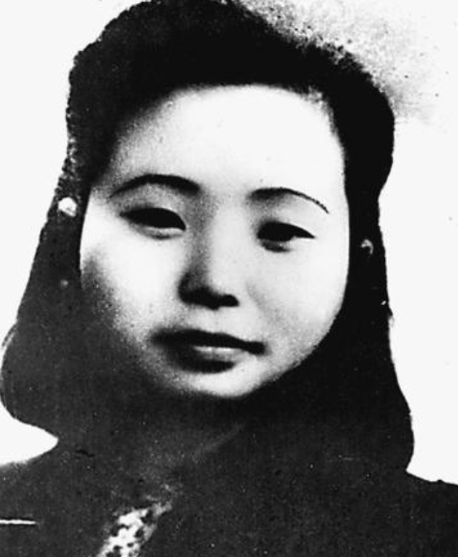 1964年，沈醉回忆：江姐被审的时候，他在一旁目睹了全过程。当年徐远举没对江姐进