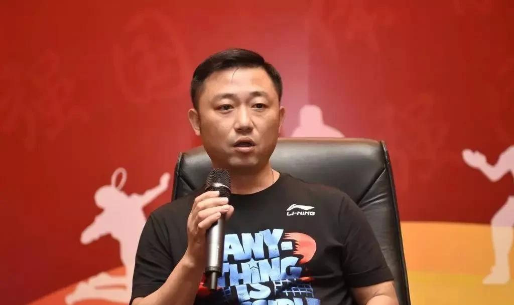 大胆预测，闫森将会重回国家队任主管教练。
其实闫森如果能回来，带王曼昱是非常合适