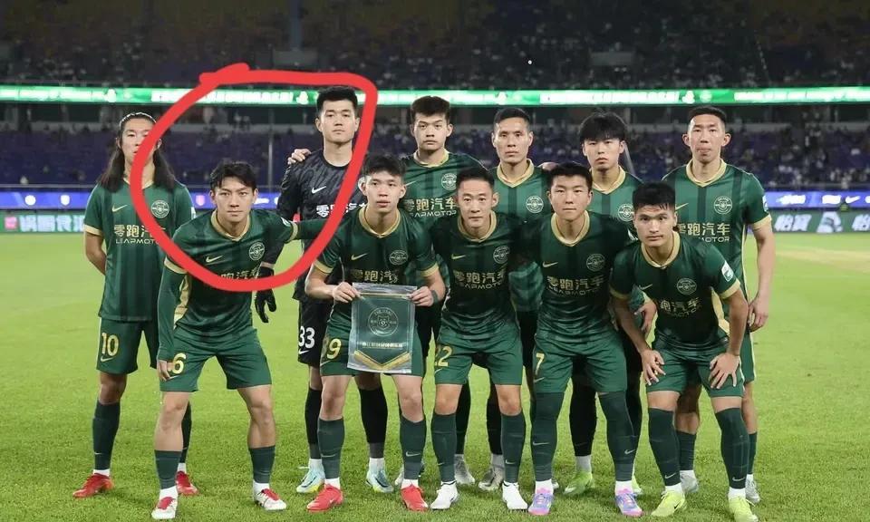 中超第七轮，被议论最多的两支球队：
一、天津津门虎，因为主教练于根伟的投机取巧登