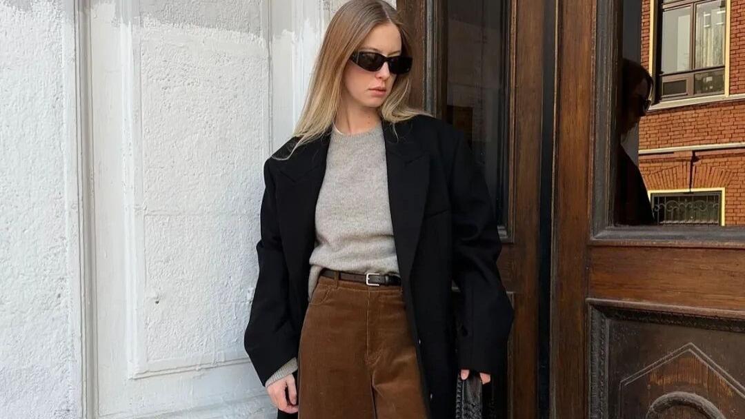 今年秋冬“灯芯绒裤”，选美拉德色，复古时髦又高级！