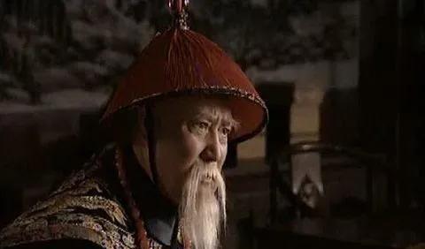 曾国藩，两江总督，浑身是牛皮癣，名医难治。



权倾朝野的曾国藩，清朝末年赫赫