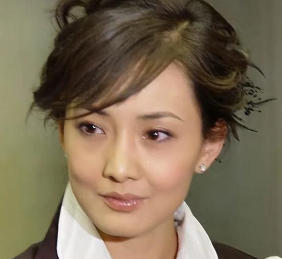 牛莉刘亚东夫妻相处之道











牛莉和刘亚东，一个是家喻户晓的明星