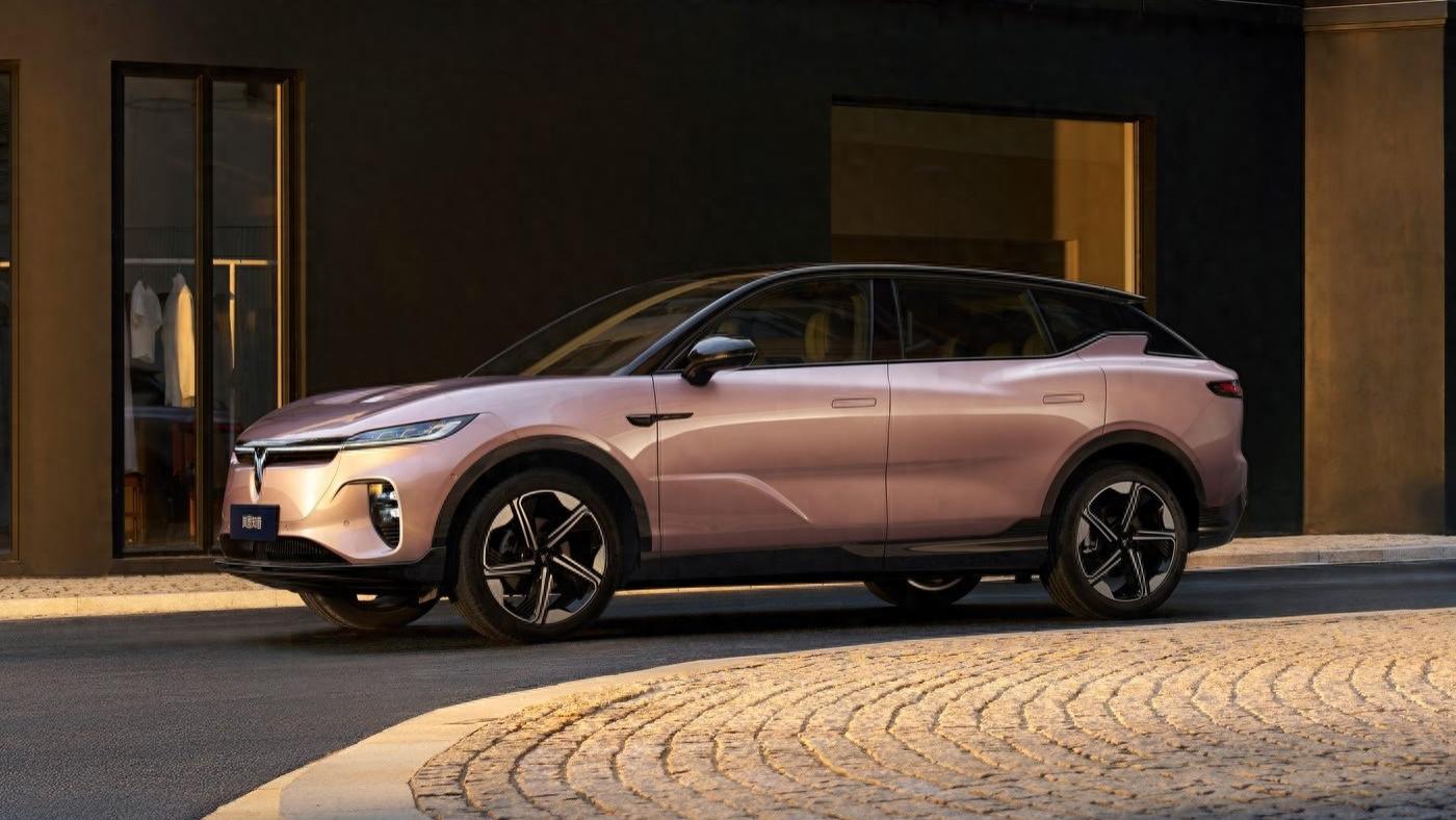 20万级中型SUV，纯电续航901km，配乾崑智驾+鸿蒙座舱，不火不行