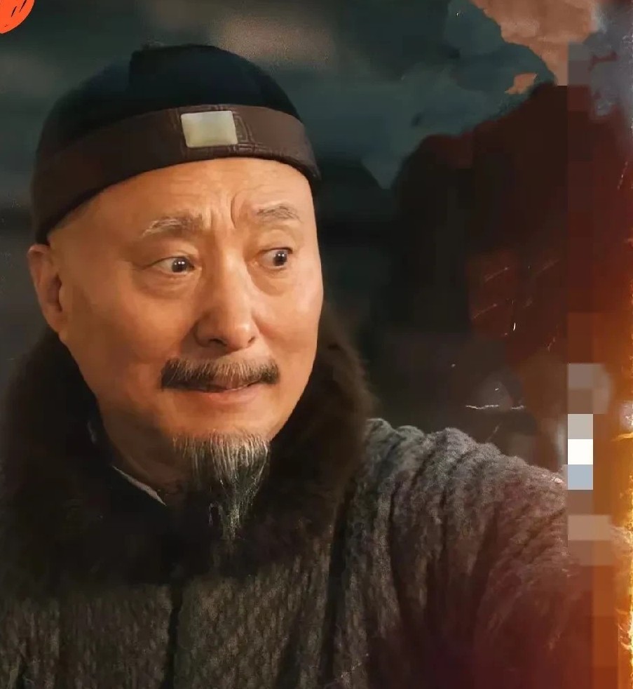 奉劝大家一句，
别被陈佩斯骗了，
他这个人啊，根本不需要同情，他需要的是尊重，需
