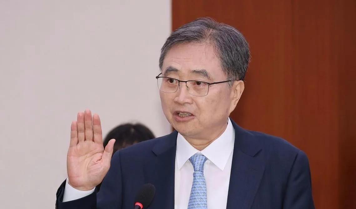 李在明任命韩外长是一大败笔？
李在明治国的核心是务实主义，发展韩国经济，提升人民