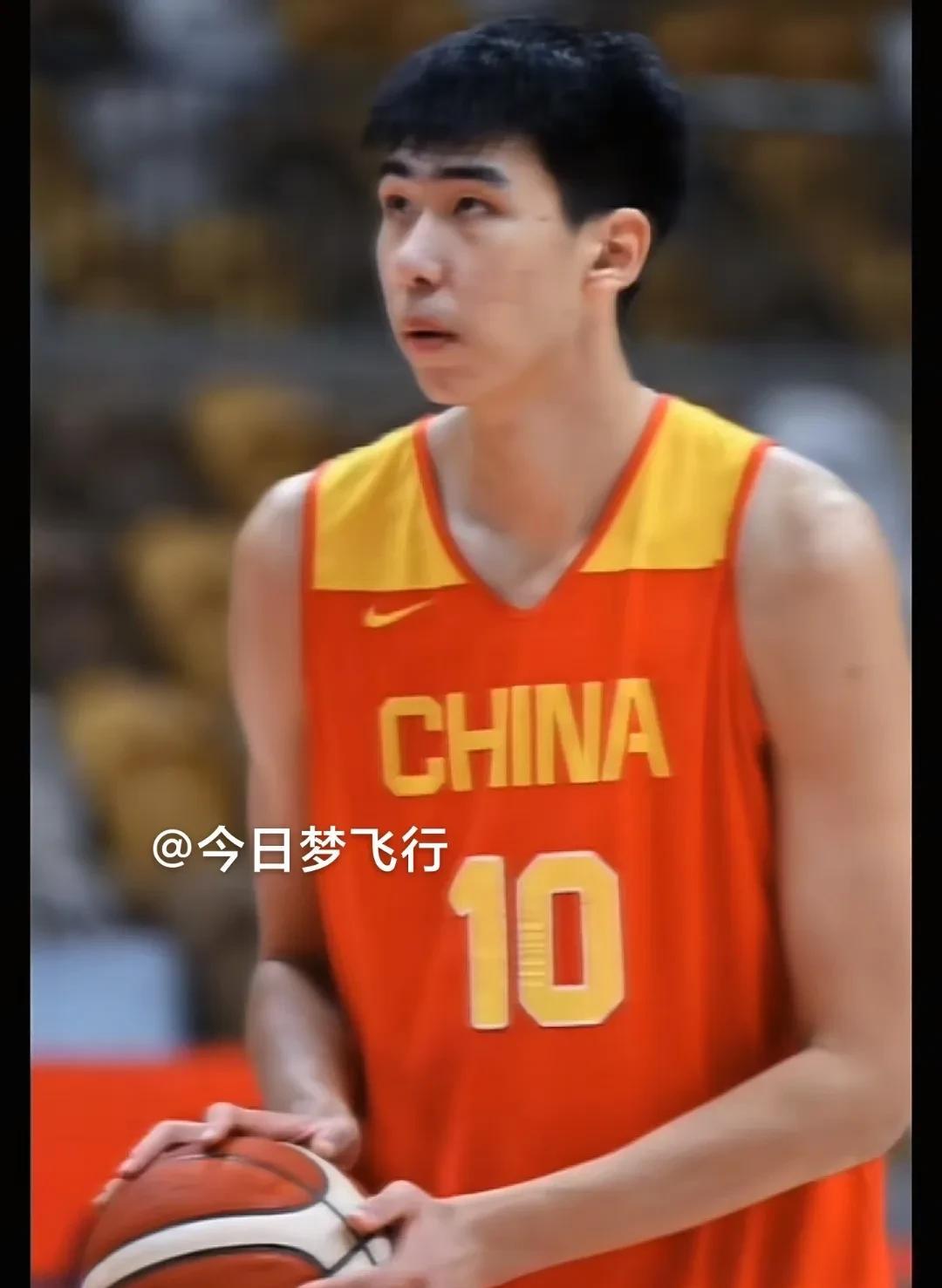徐昕、王浩然代表全运广东队出战团结杯，广体今晚直播广东VS黑山的比赛！
最新消息