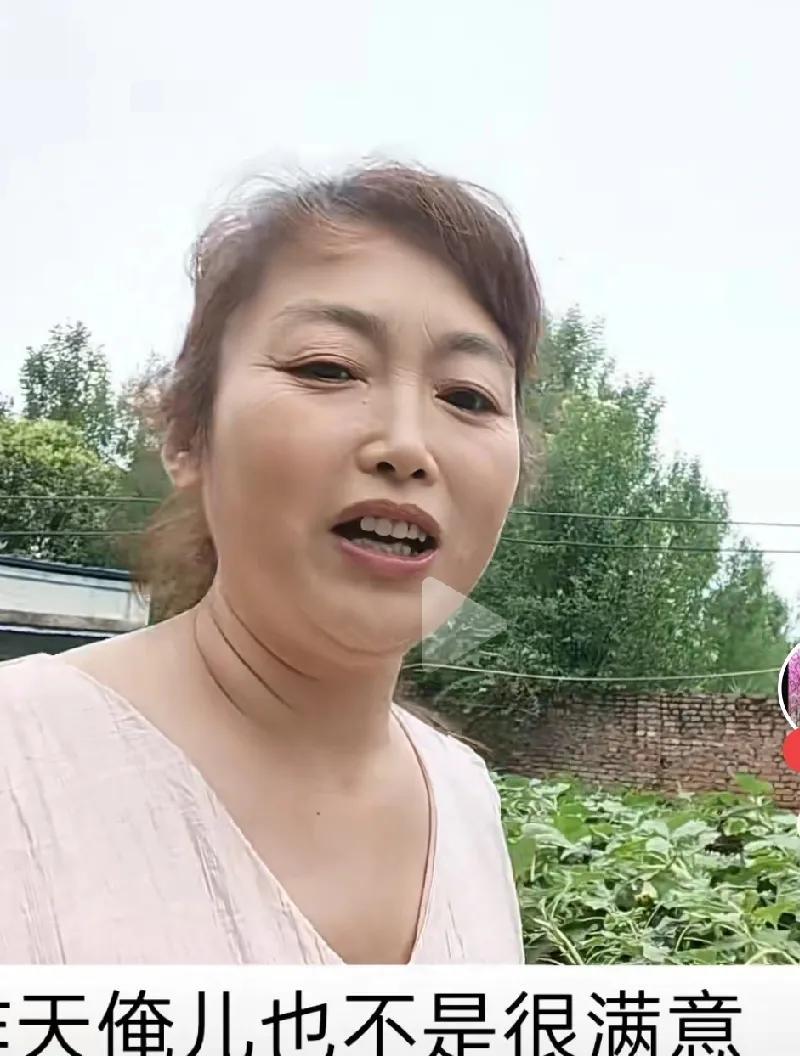 鹏妈姑姐儿子的高考成绩出来了，果然不是一般的高……
这家两个孩子真的好争气，姐姐