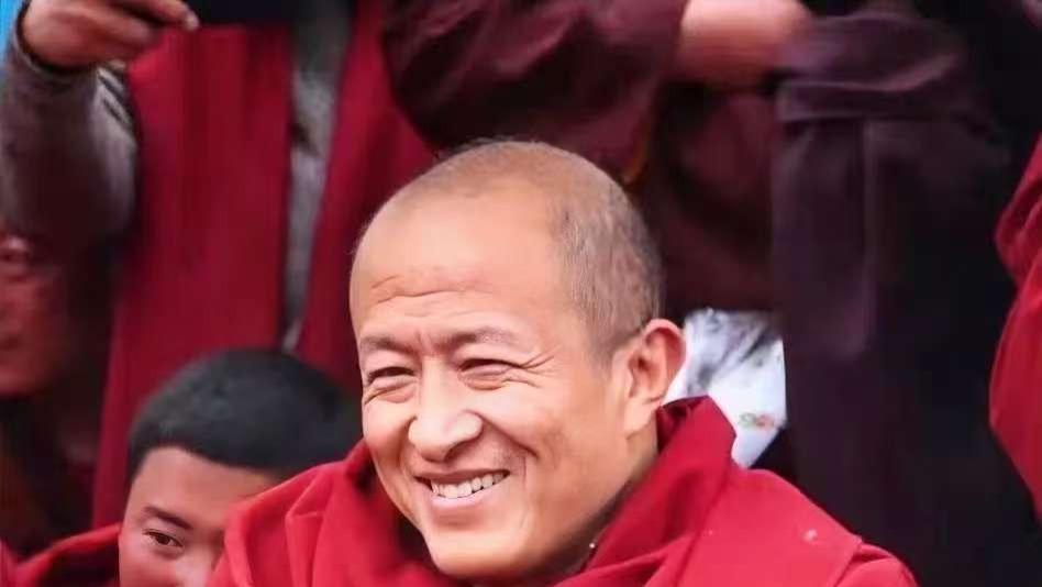 宗萨仁波切曾言：别人撒盐伤不了你，除非自己身上有伤口。每当你觉得受到伤害，是因为你本身有伤口