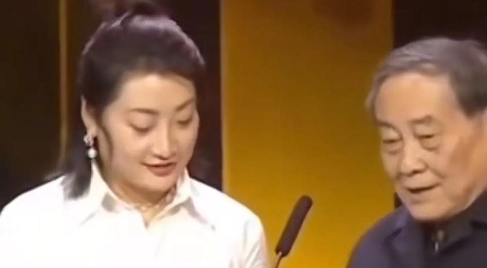 有人说宗馥莉不孝，不愿意把钱分给庶弟庶妹们，是想宗家绝代！这话听着就搞笑了，难道