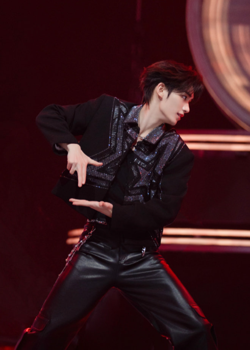 丁程鑫热舞杀直接封神！