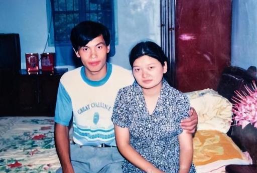 1999年，23岁小伙新婚夜对妻子说：“婚后我不管做啥事，都要支持我。”谁知，婚