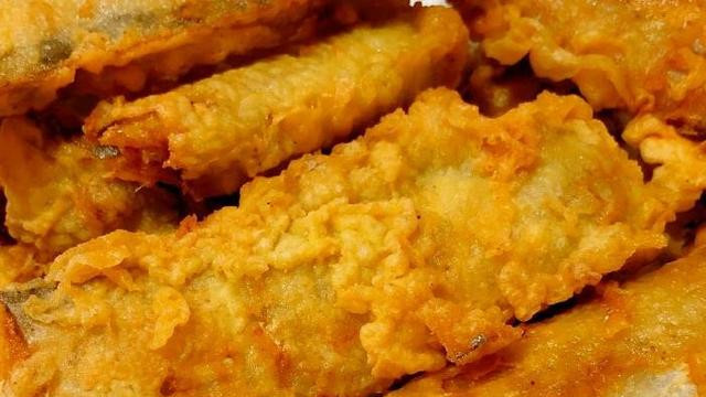 酥脆金黄的家常美味教你轻松搞定酥炸带鱼