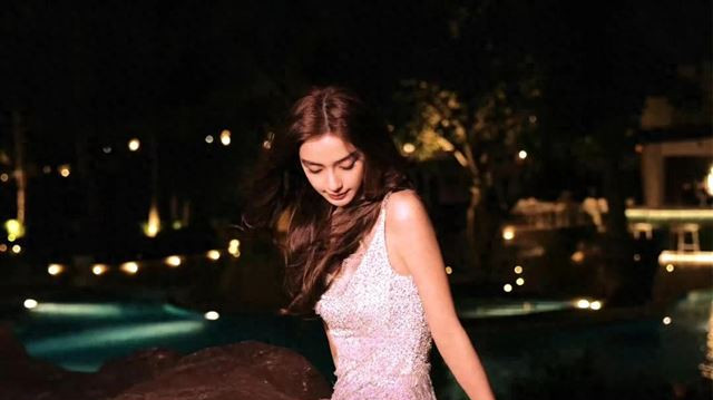 36岁ab杨颖生日照美炸！“疯马秀”一年后惨变“冷板凳女王”？