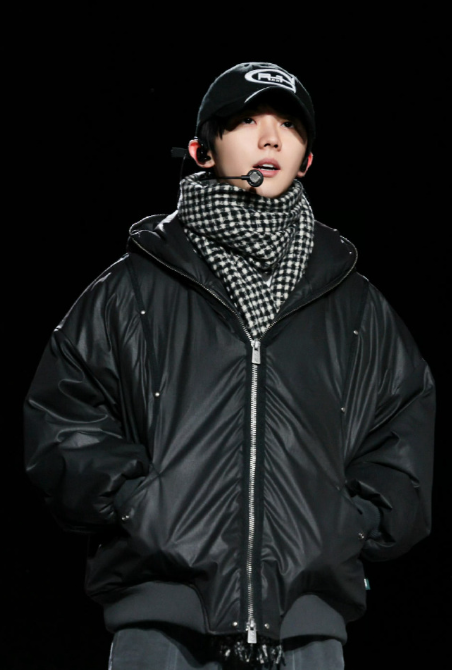 马嘉祺、丁程鑫、宋亚轩、刘耀文、张真源、严浩翔、贺峻霖，公司拍的彩排路透，第一眼