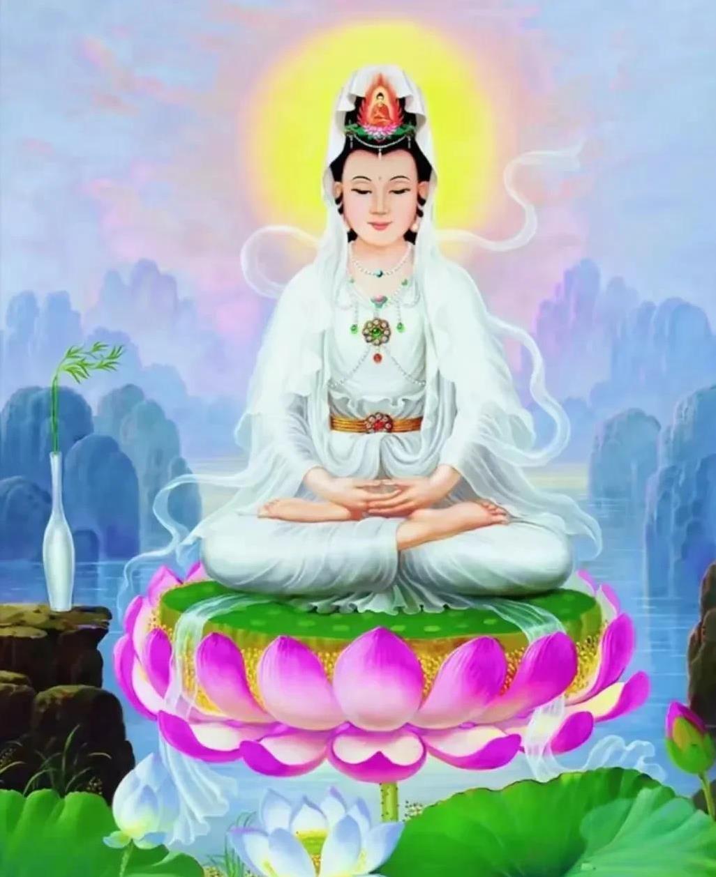 此刻，得菩萨加持，事事称心意，家庭和睦幸福，得贵人相助！