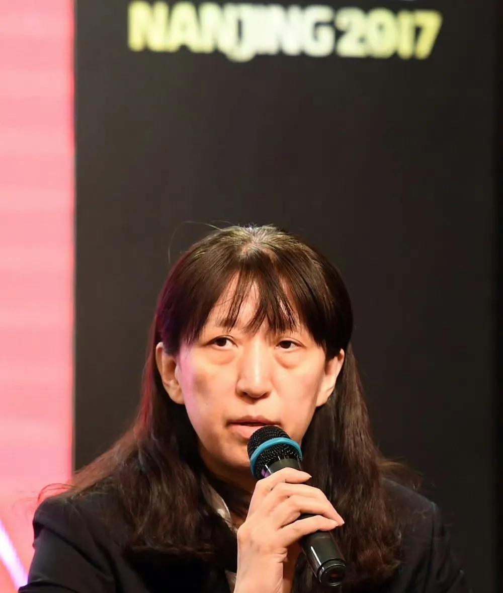 赖亚文：中国女排达到参赛的预期目的，磨练年轻队伍的目标不会变。中国女排在VNL北